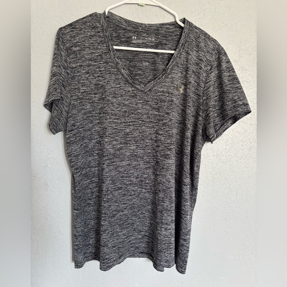 Under Armour Women's HeatGear Gray V-Neck Top